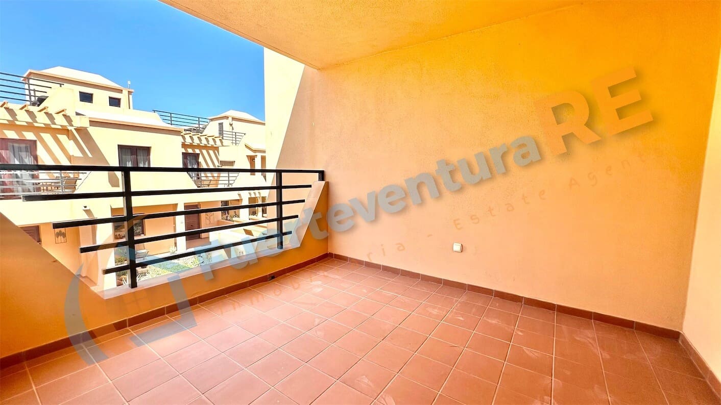 2 soveværelse Byhus til salg i Corralejo med swimmingpool garage - € 308.000 (Ref: 9181968)