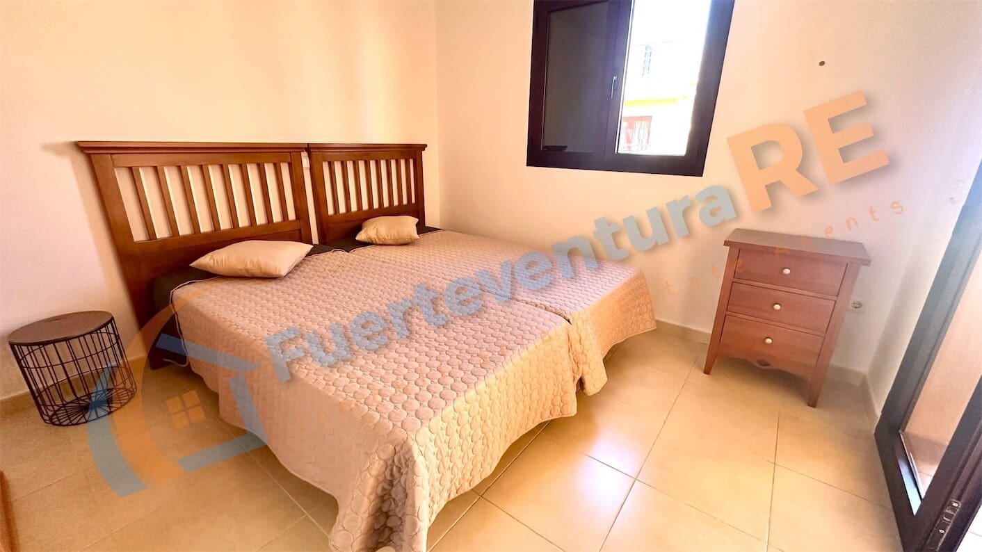 2 soveværelse Byhus til salg i Corralejo med swimmingpool garage - € 308.000 (Ref: 9181968)