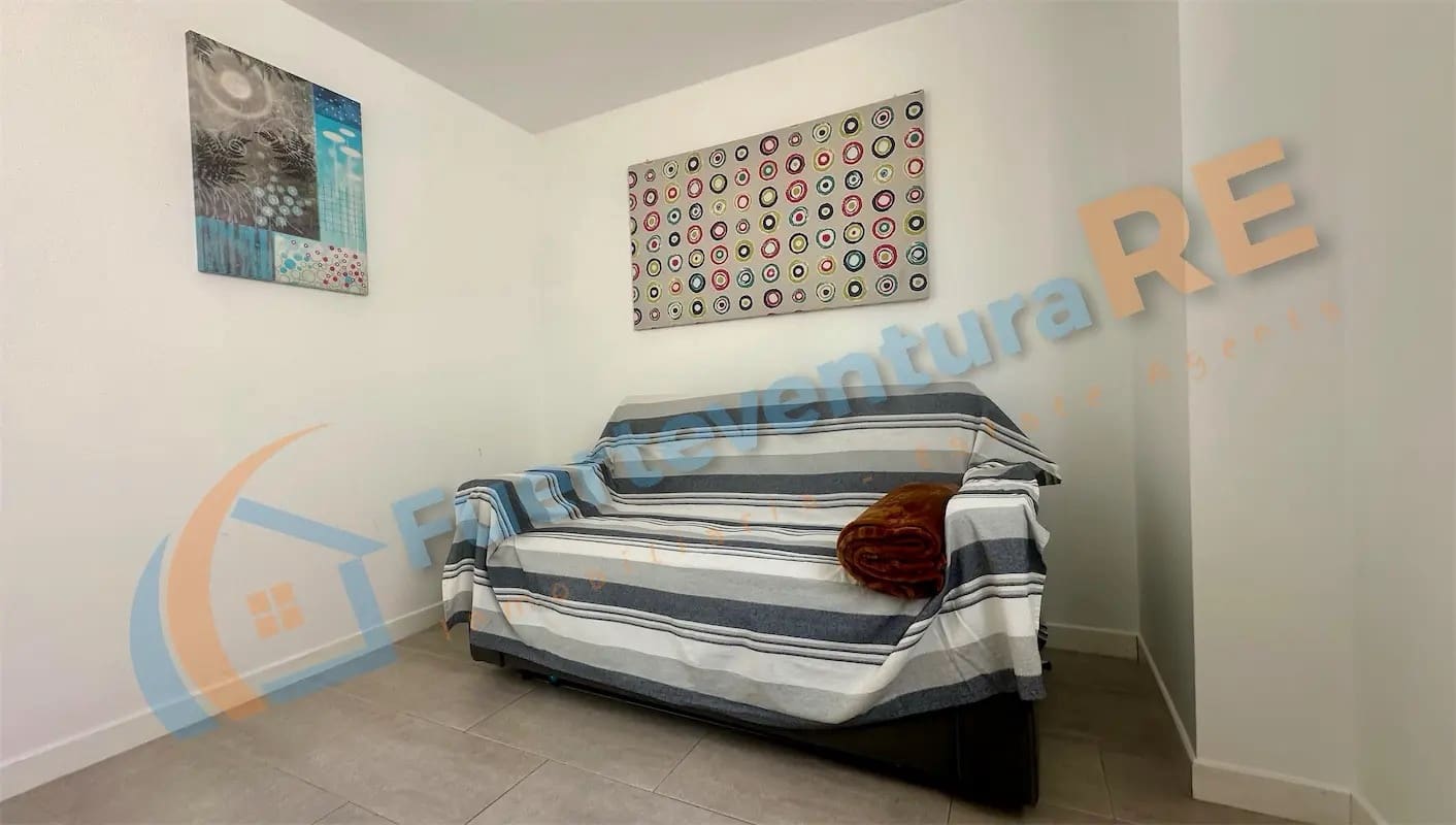 2 slaapkamer Appartement te koop in Corralejo met zwembad - € 198.000 (Ref: 9313991)