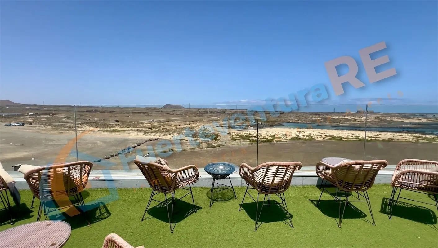 2 slaapkamer Appartement te koop in Corralejo met zwembad - € 198.000 (Ref: 9313991)