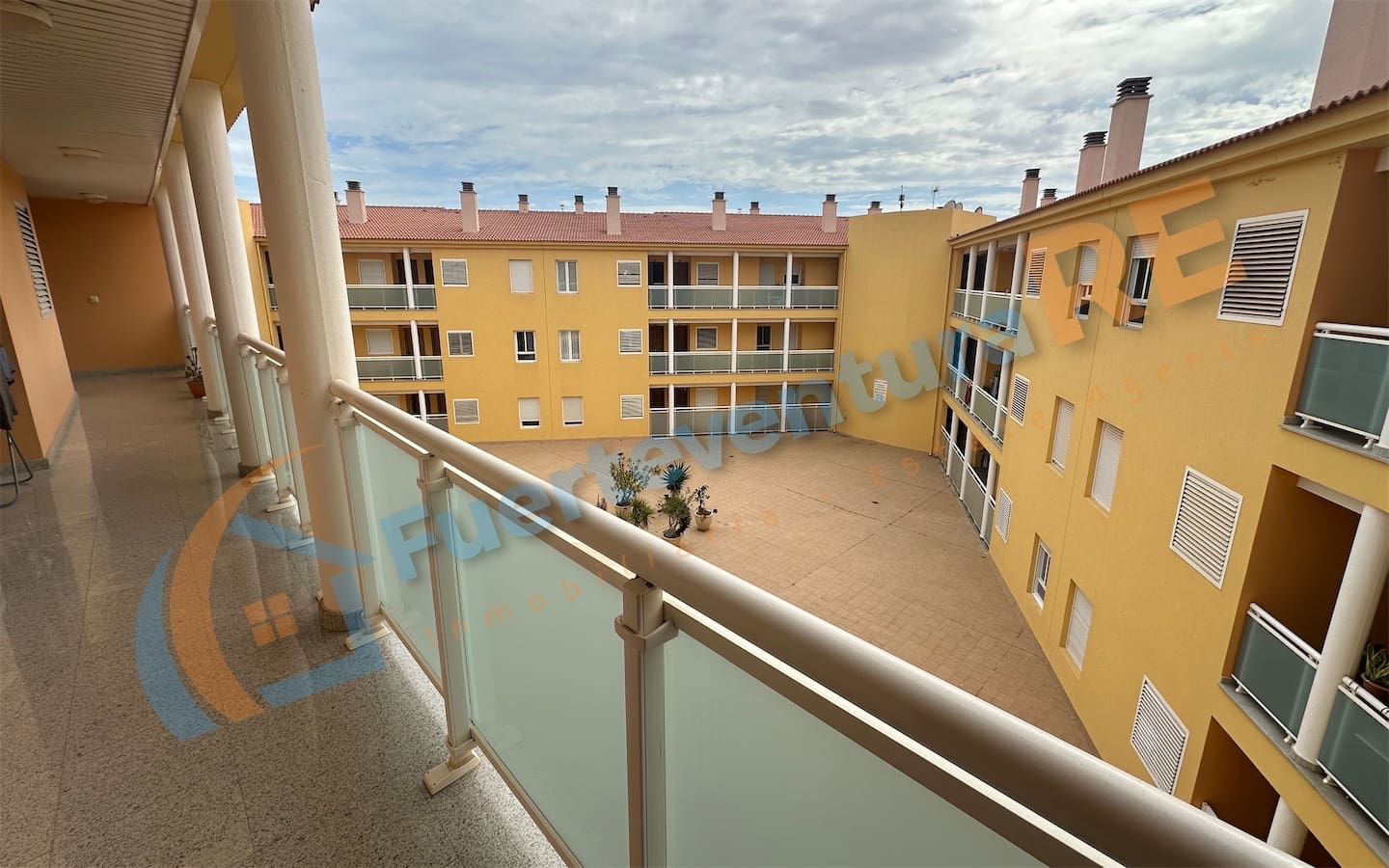 2 soveværelse Lejlighed til salg i Corralejo - € 218.000 (Ref: 9314244)