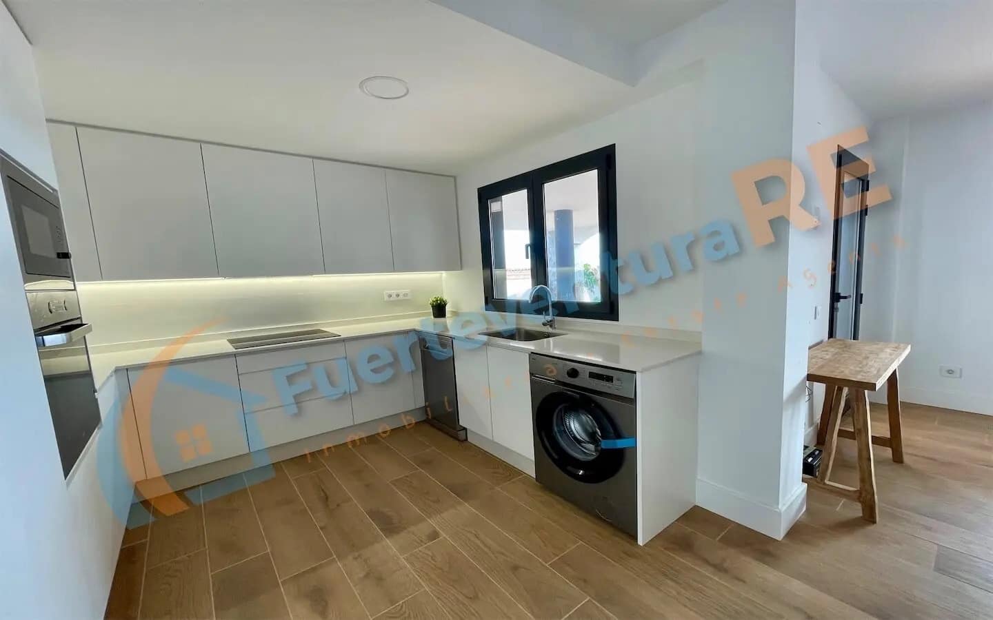3 camera da letto Appartamento in vendita in Corralejo con piscina garage - 345.000 € (Rif: 9355353)