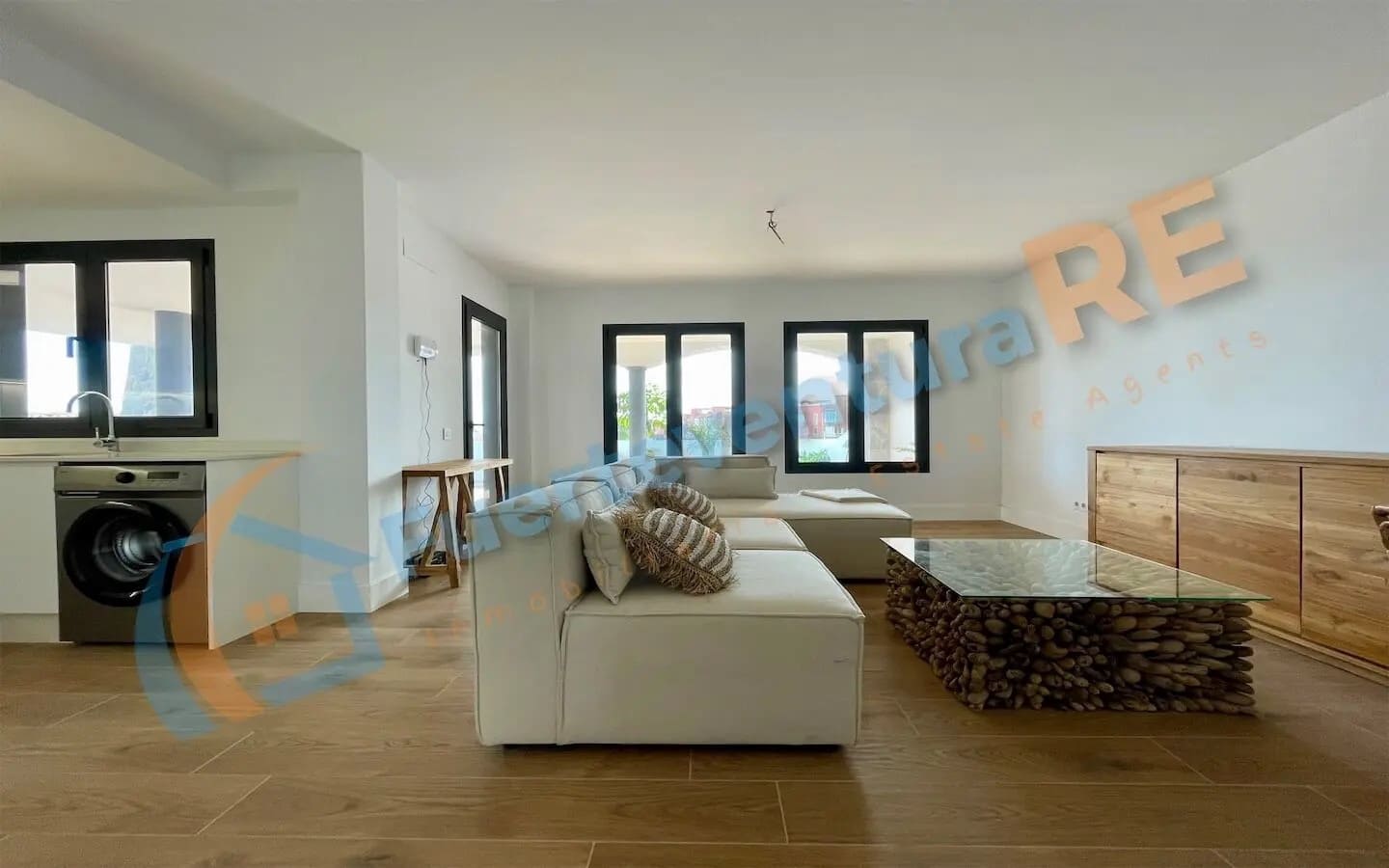 3 camera da letto Appartamento in vendita in Corralejo con piscina garage - 345.000 € (Rif: 9355353)