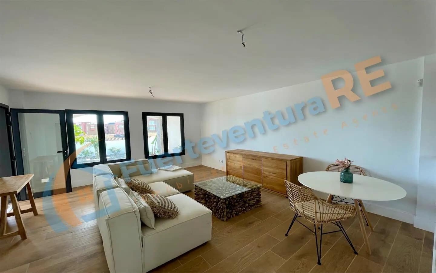 3 camera da letto Appartamento in vendita in Corralejo con piscina garage - 345.000 € (Rif: 9355353)