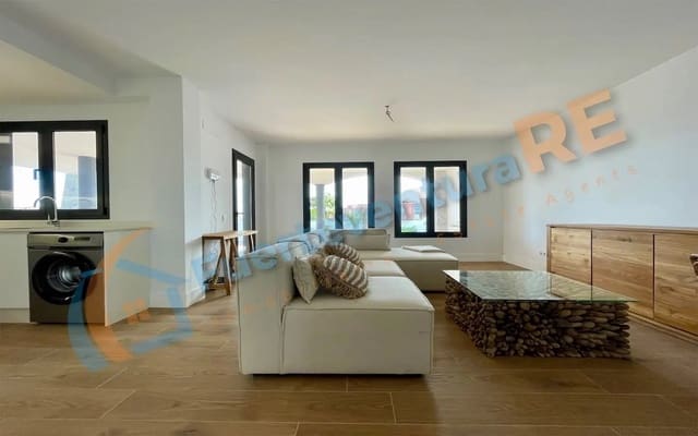 3 sypialnia Apartament na sprzedaż w Corralejo, La Oliva z basenem garażem - 345 000 € (Ref: 9355353)