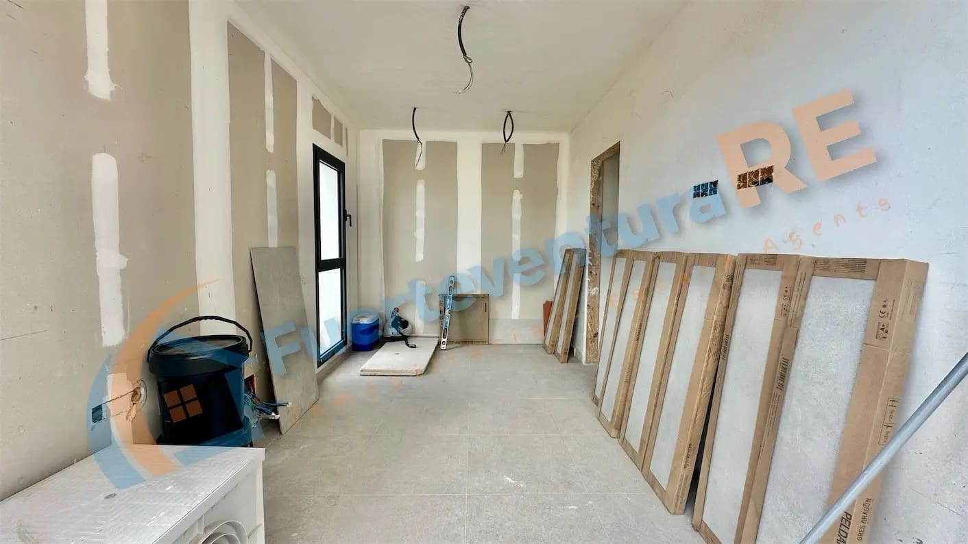 Chalet de 3 habitaciones en Corralejo en venta con piscina garaje - 520.000 € (Ref: 9388654)