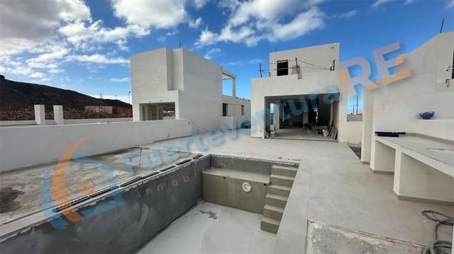 3 camera da letto Villa in vendita in Corralejo, La Oliva con piscina garage - 520.000 € (Rif: 9388654)