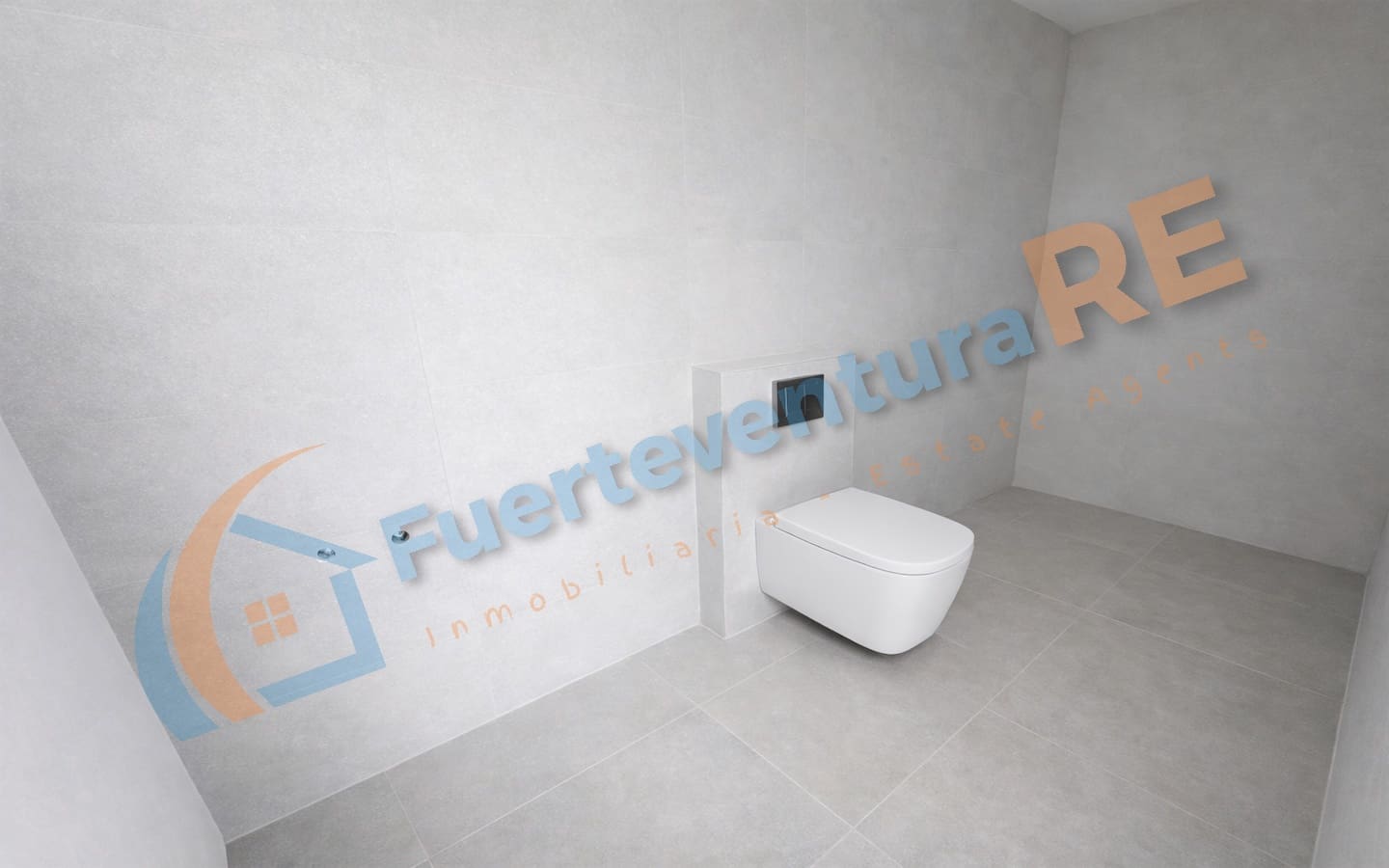 3 bedroom Villa for sale in Corralejo with pool garage - € 520,000 (Ref: 9388654)