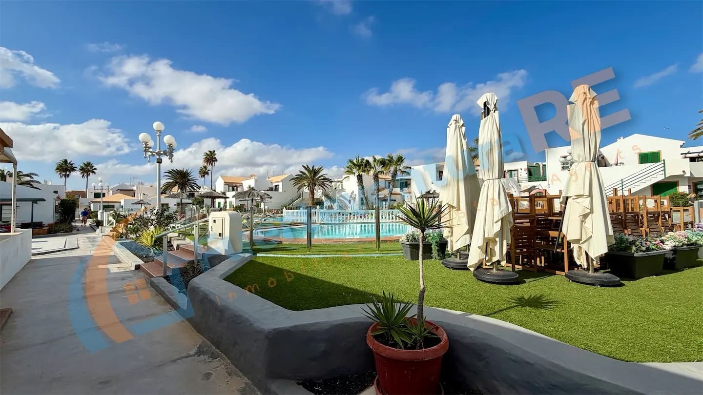 Apartamento de 1 habitación en Caleta de Fuste en venta con piscina - 178.000 € (Ref: 9441630)