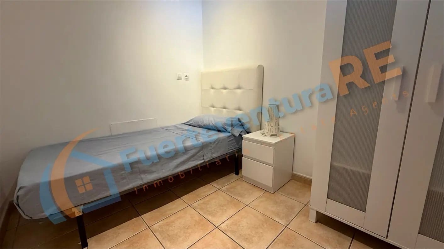 2 Zimmer Apartment zu verkaufen in Caleta de Fuste mit Pool - 200.000 € (Ref: 9452555)