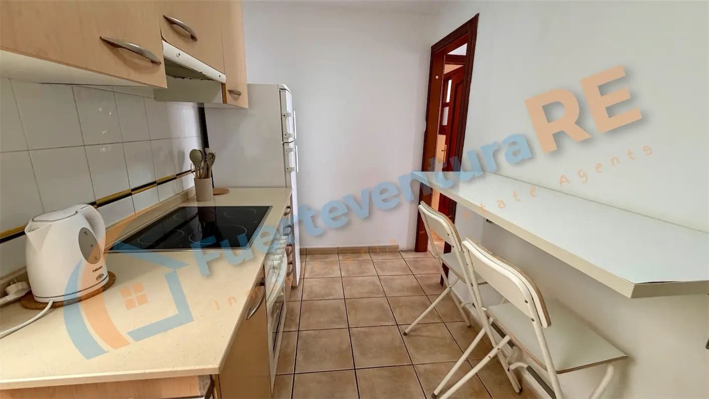 2 Zimmer Apartment zu verkaufen in Caleta de Fuste mit Pool - 200.000 € (Ref: 9452555)