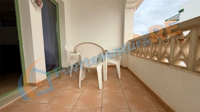 2 slaapkamer Appartement te koop in Caleta de Fuste, Antigua met zwembad - € 200.000 (Ref: 9452555)