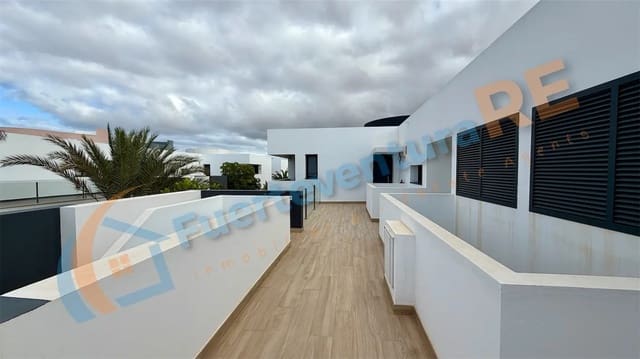 Ático de 1 habitación en Villaverde, La Oliva en venta con piscina - 285.000 € (Ref: 9471110)
