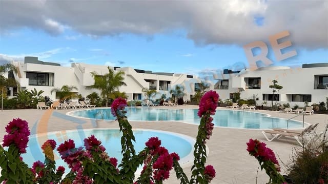 Ático de 1 habitación en Villaverde, La Oliva en venta con piscina - 285.000 € (Ref: 9471110)