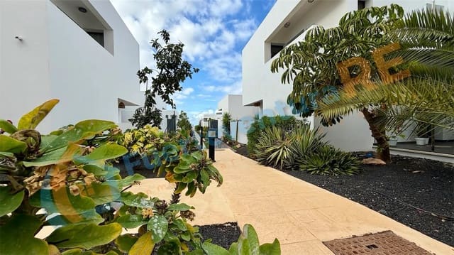 Ático de 1 habitación en Villaverde, La Oliva en venta con piscina - 285.000 € (Ref: 9471110)