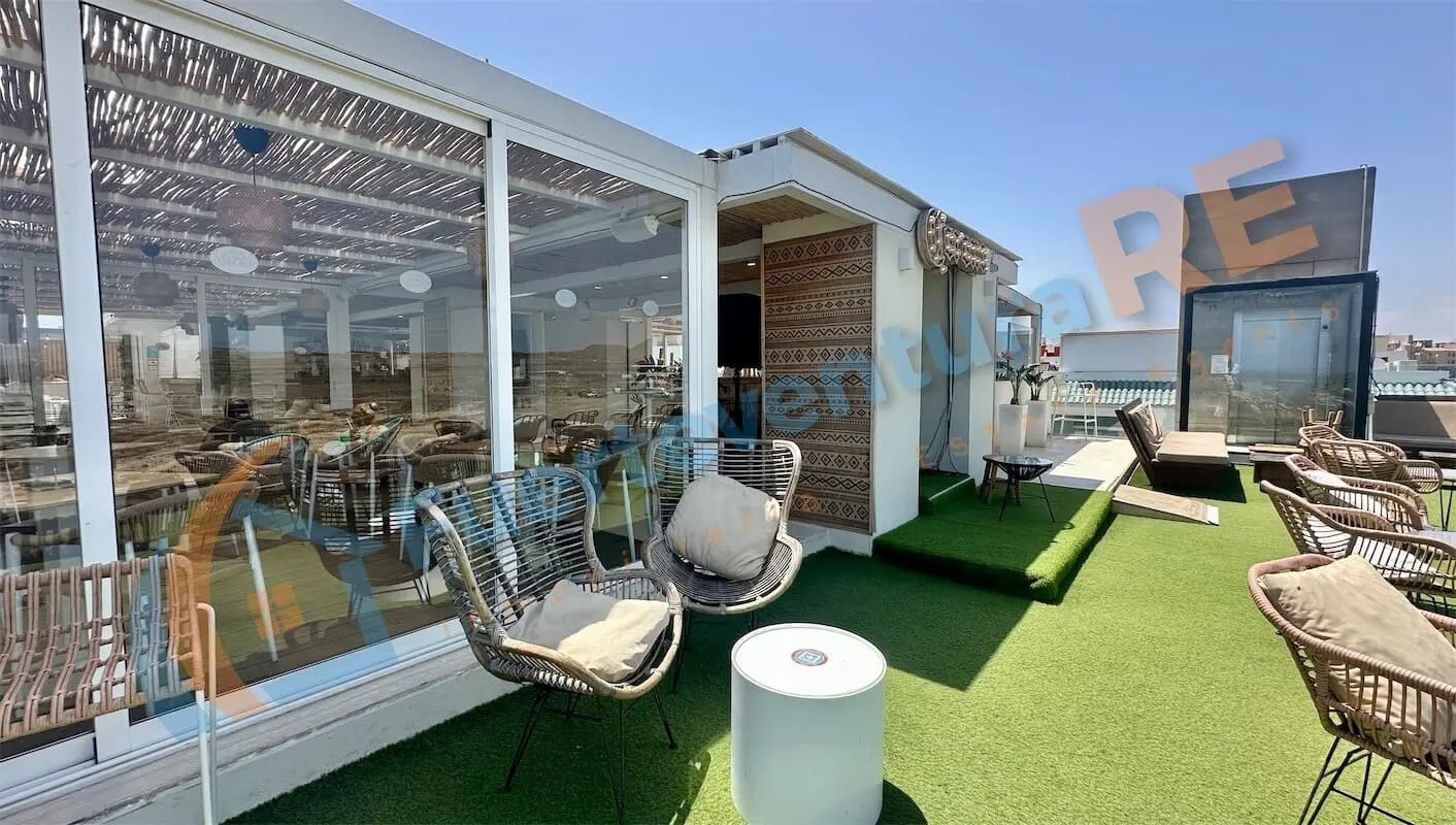 1 bedroom Apartment for sale in Corralejo with pool - € 178,000 (Ref: 9483354)