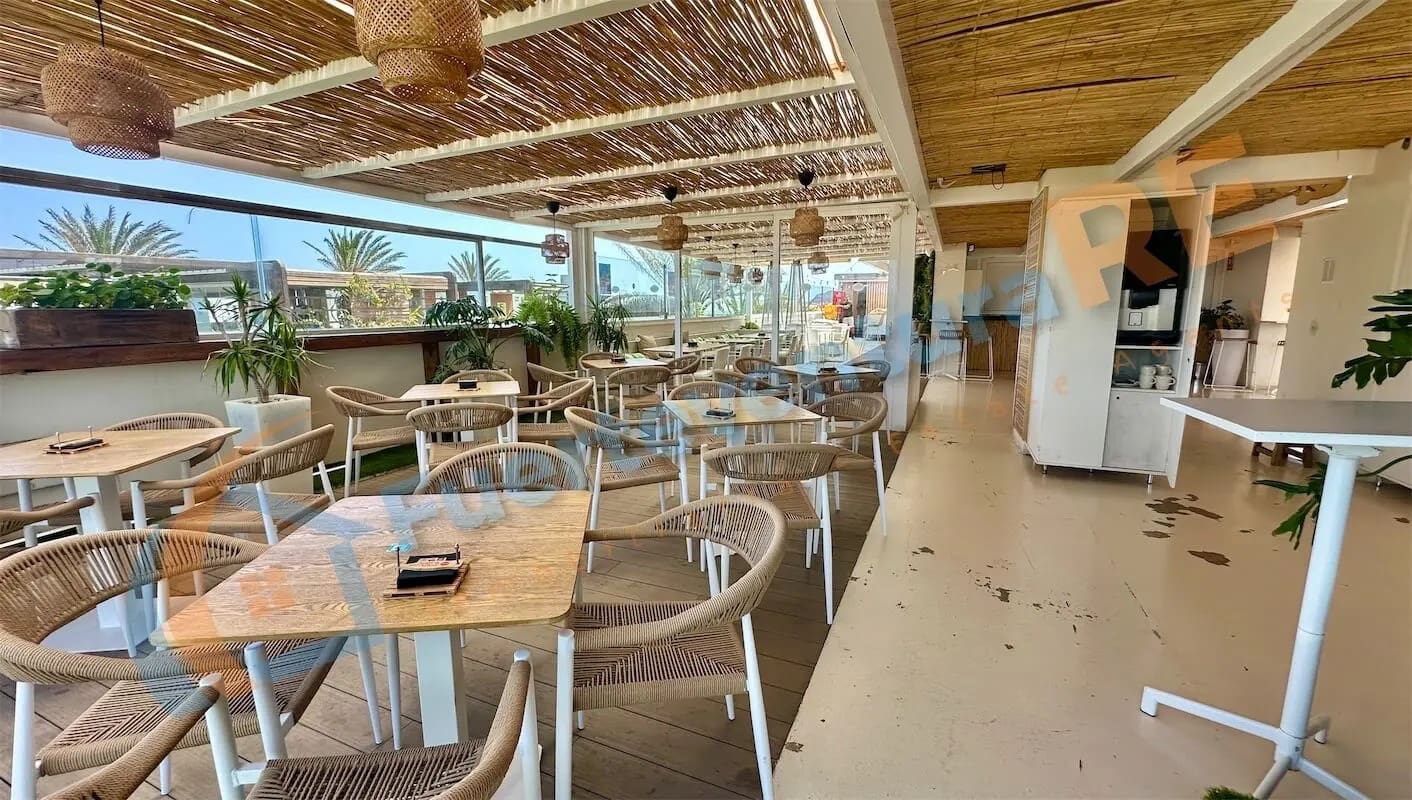 1 bedroom Apartment for sale in Corralejo with pool - € 178,000 (Ref: 9483354)