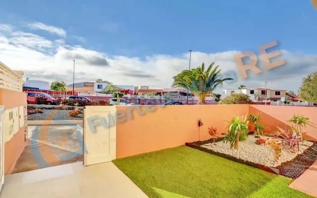 2 bedroom Apartment for sale in Corralejo, La Oliva with pool garage - € 255,000 (Ref: 9509441)