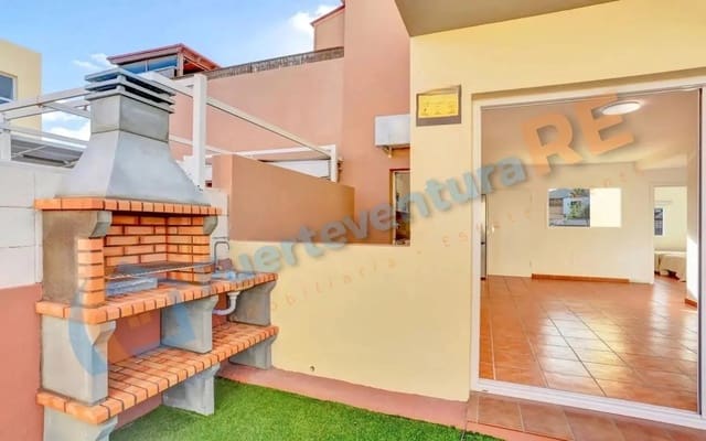 2 bedroom Apartment for sale in Corralejo, La Oliva with pool garage - € 255,000 (Ref: 9509441)