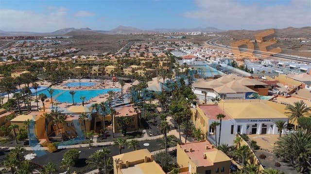 1 chambre Appartement à vendre à Corralejo, La Oliva avec piscine - 175 000 € (Ref: 9585309)