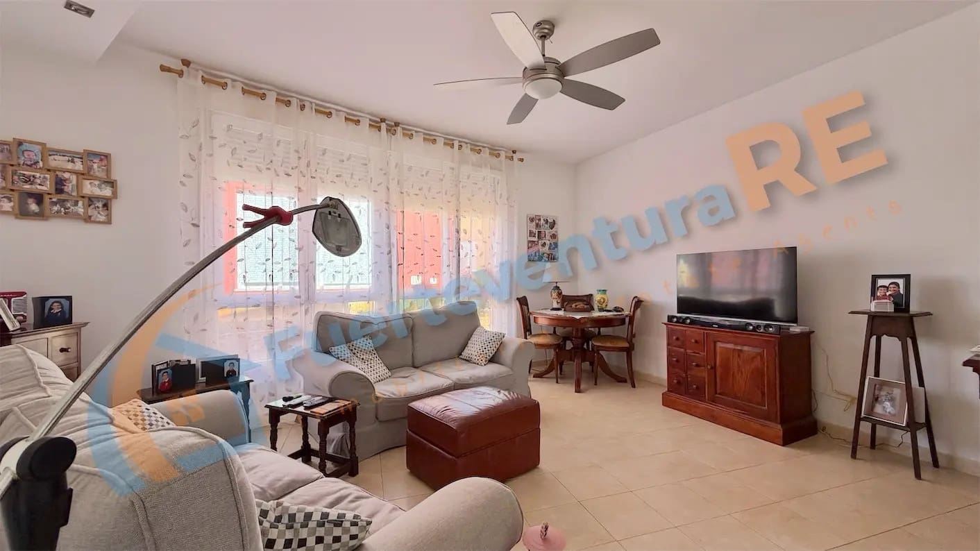 2 sovrum Bungalow till salu i Corralejo med pool - 298 000 € (Ref: 9610758)