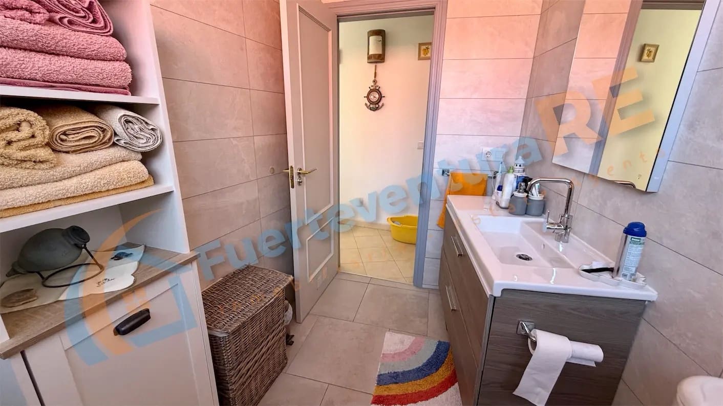 2 sovrum Bungalow till salu i Corralejo med pool - 298 000 € (Ref: 9610758)