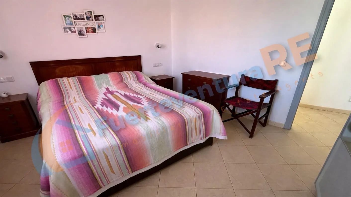 2 sovrum Bungalow till salu i Corralejo med pool - 298 000 € (Ref: 9610758)