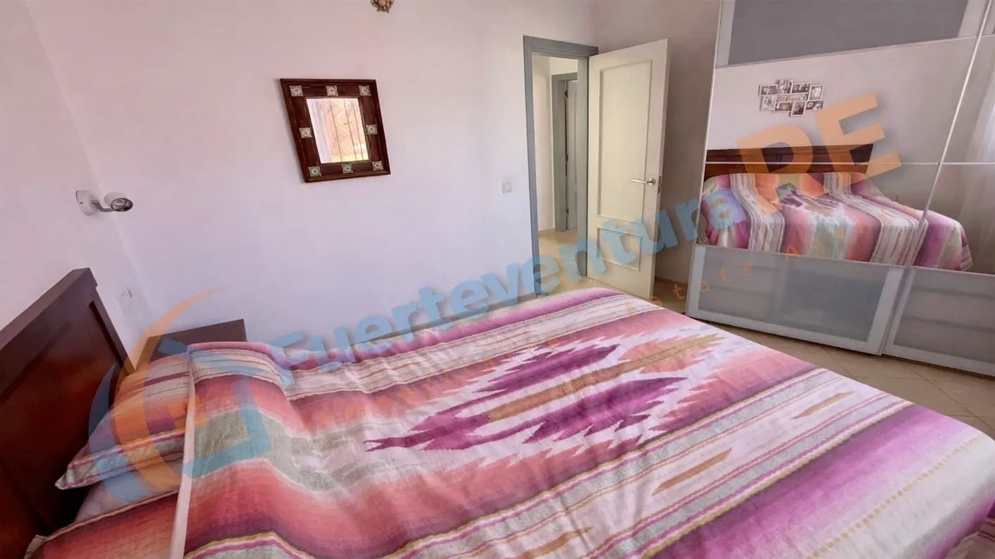 2 sovrum Bungalow till salu i Corralejo med pool - 298 000 € (Ref: 9610758)