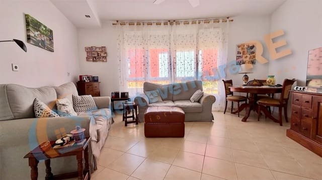 2 sovrum Bungalow till salu i Corralejo, La Oliva med pool - 298 000 € (Ref: 9610758)
