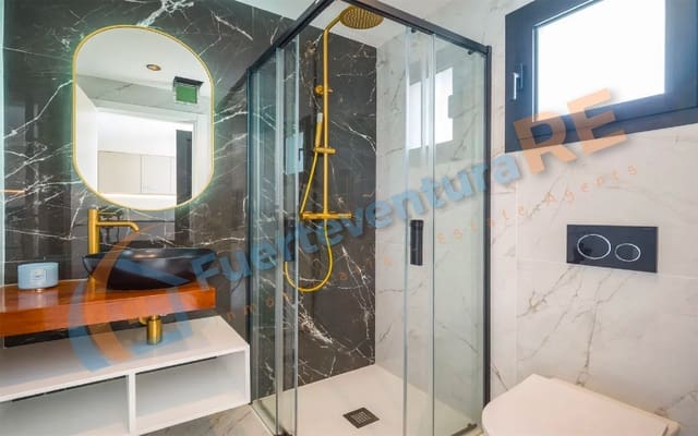 3 camera da letto Casa in vendita in Corralejo, La Oliva con piscina garage - 450.000 € (Rif: 9611823)