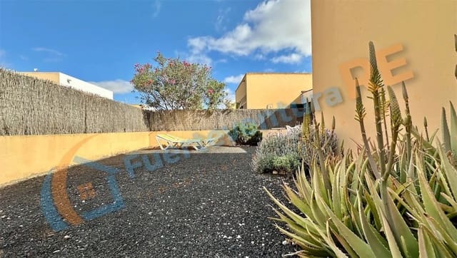 1 bedroom Villa for sale in Tamaragua, La Oliva with garage - € 240,000 (Ref: 9705890)