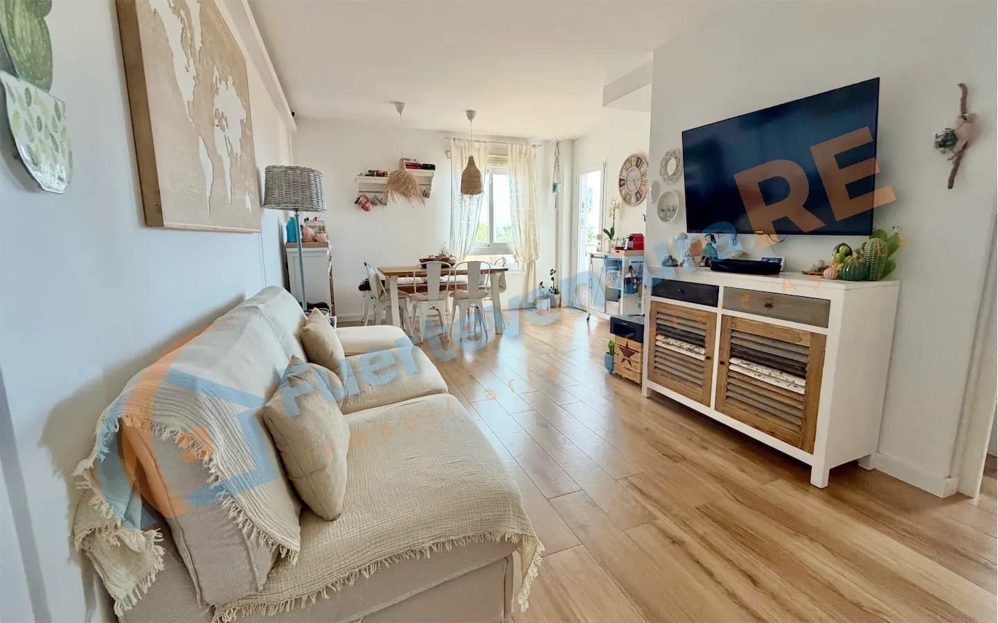 2 bedroom Penthouse for sale in Corralejo with pool garage - € 297,000 (Ref: 9729506)