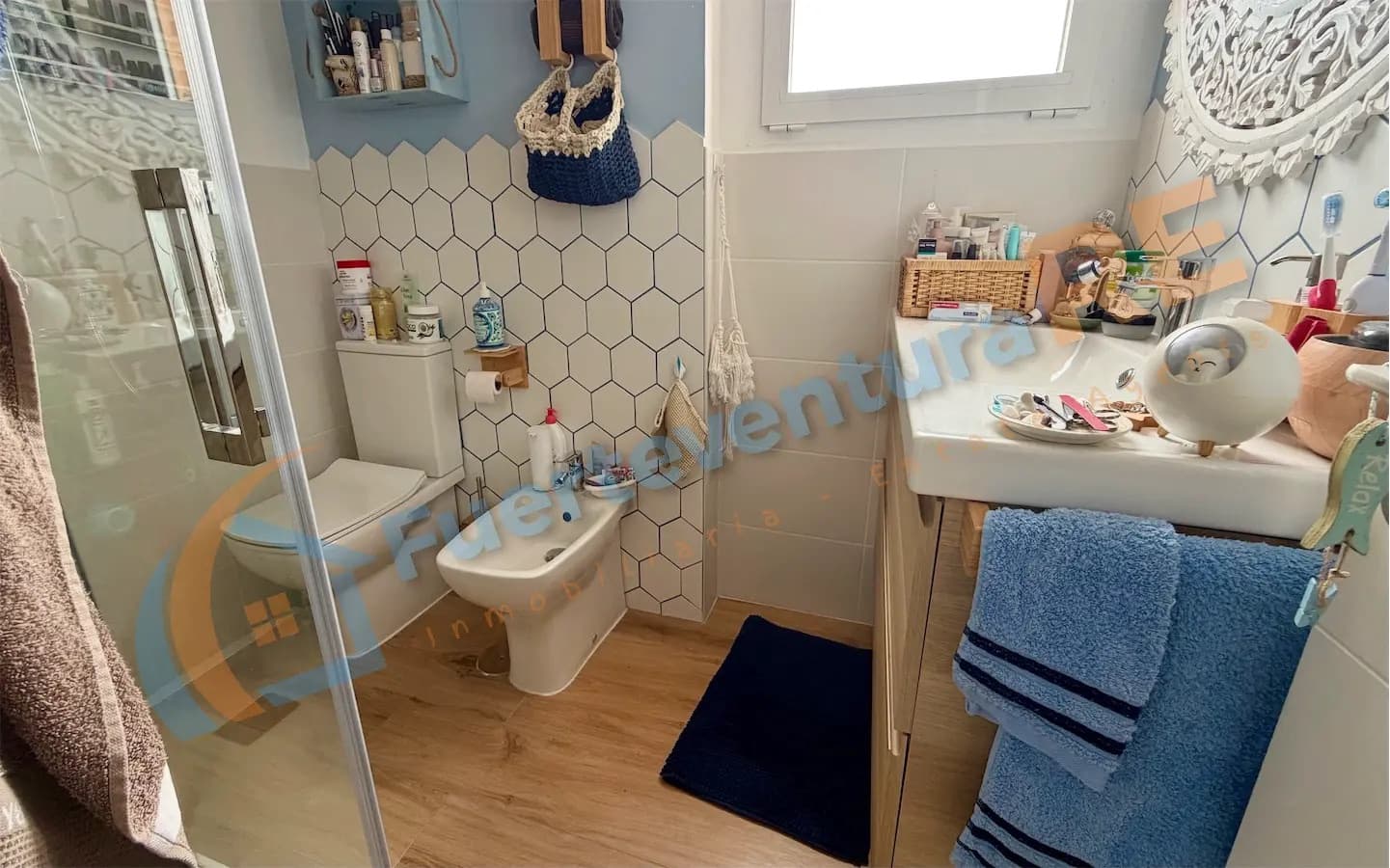 2 bedroom Penthouse for sale in Corralejo with pool garage - € 297,000 (Ref: 9729506)