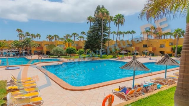 1 bedroom Apartment for sale in Corralejo, La Oliva with pool - € 198,000 (Ref: 9772770)