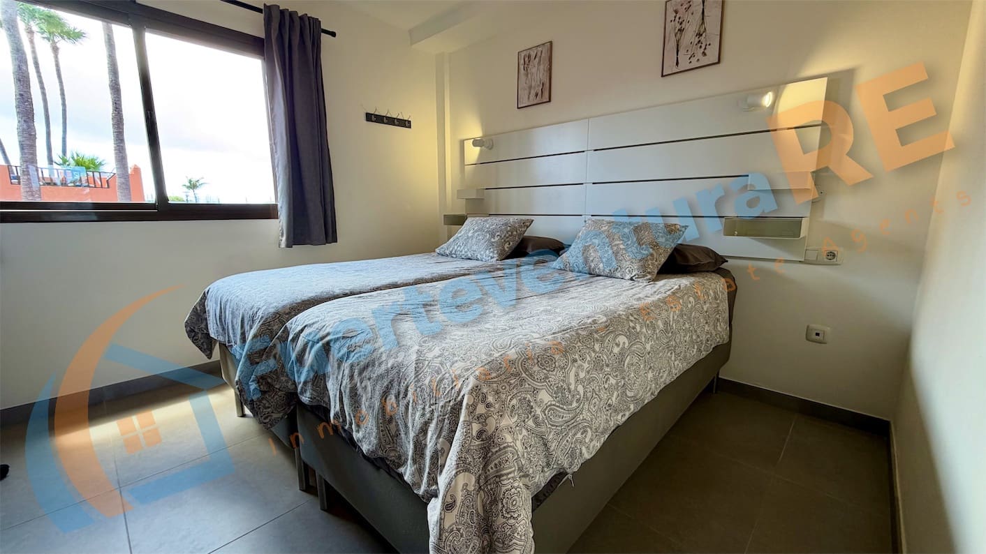 2 bedroom Apartment for sale in Corralejo with pool garage - € 310,000 (Ref: 9838958)