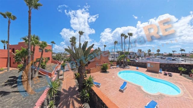 2 chambre Appartement à vendre à Corralejo, La Oliva avec piscine garage - 310 000 € (Ref: 9838958)