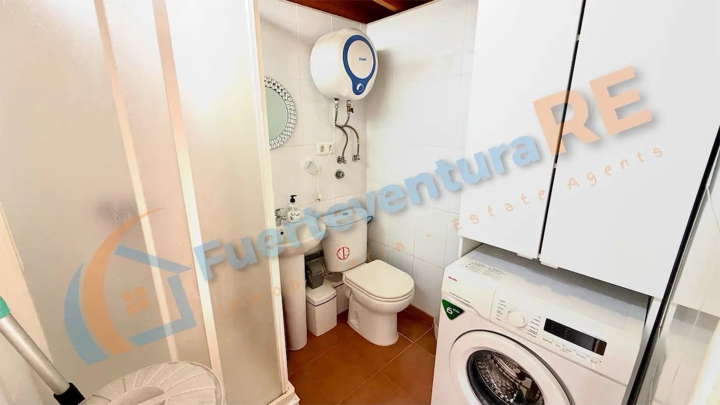 2 bedroom Villa for sale in Tamaragua with pool garage - € 280,000 (Ref: 9839981)