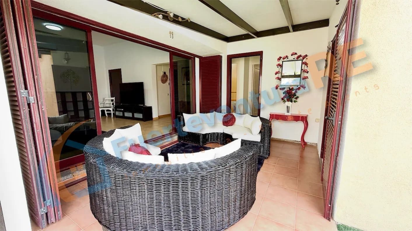 2 bedroom Villa for sale in Tamaragua with pool garage - € 280,000 (Ref: 9839981)