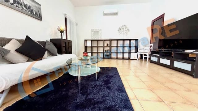 2 chambre Villa/Maison à vendre à Tamaragua, La Oliva avec piscine garage - 280 000 € (Ref: 9839981)