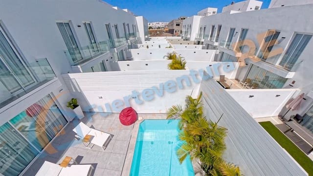 3 camera da letto Casa in vendita in Corralejo, La Oliva con piscina garage - 449.000 € (Rif: 9899706)