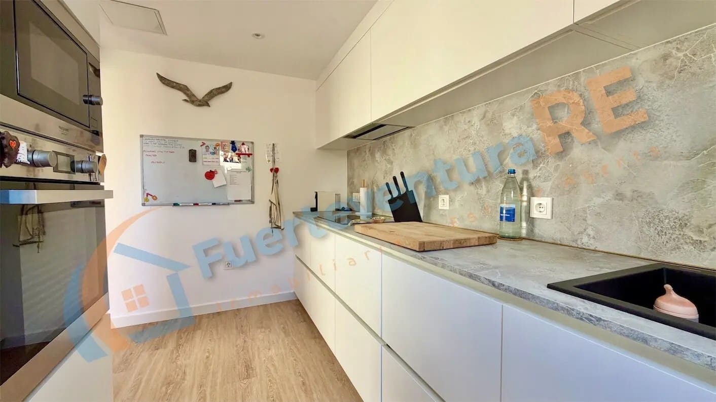 3 quarto Moradia para venda em Corralejo com piscina garagem - 459 000 € (Ref: 9917709)