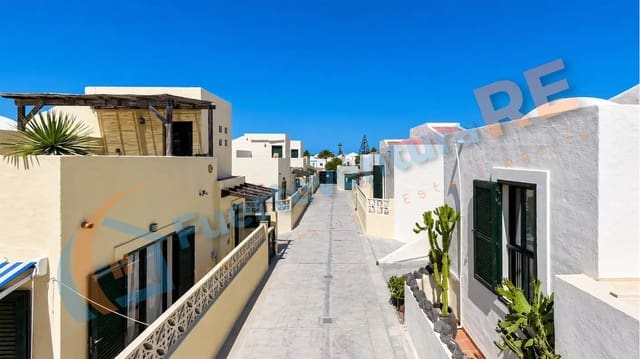 3 chambre Villa/Maison à vendre à Corralejo, La Oliva avec piscine garage - 459 000 € (Ref: 9917709)
