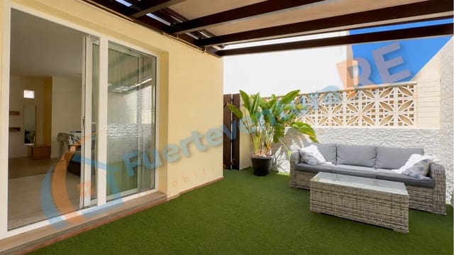 3 chambre Villa/Maison à vendre à Corralejo, La Oliva avec piscine garage - 459 000 € (Ref: 9917709)