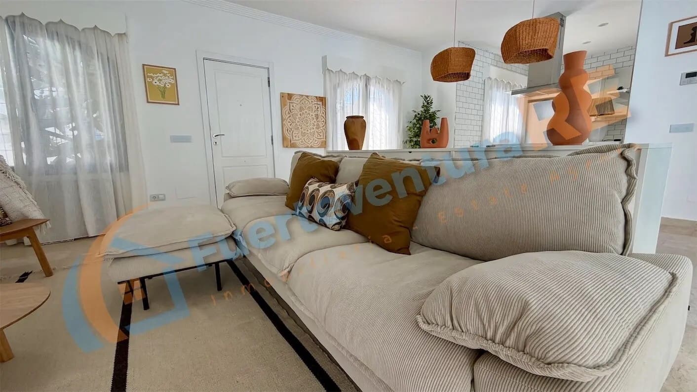 3 chambre Villa/Maison à vendre à Corralejo avec piscine garage - 598 000 € (Ref: 9917710)
