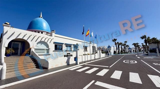 3 chambre Villa/Maison à vendre à Corralejo, La Oliva avec piscine garage - 598 000 € (Ref: 9917710)