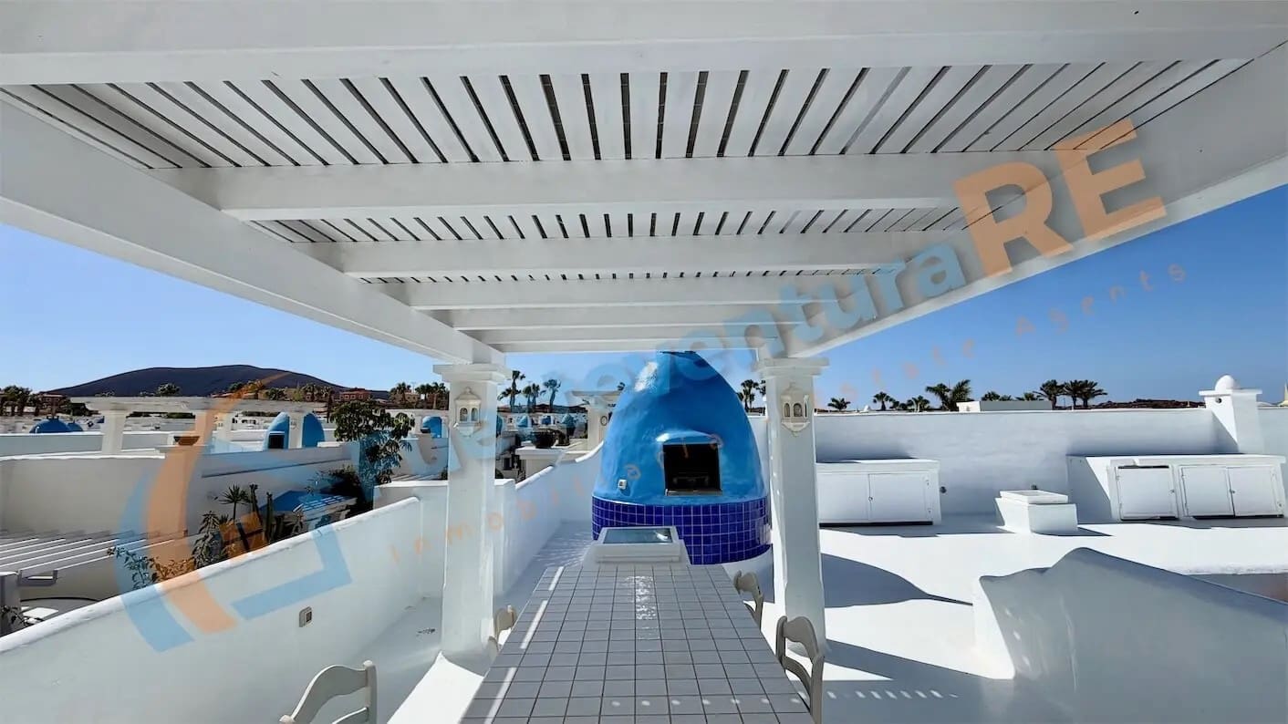 3 chambre Villa/Maison à vendre à Corralejo avec piscine garage - 598 000 € (Ref: 9917710)