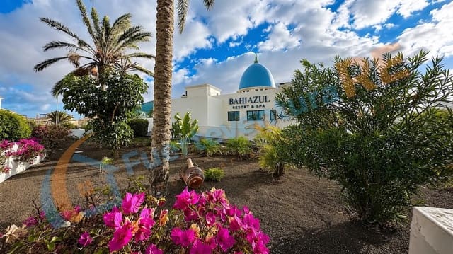 3 chambre Villa/Maison à vendre à Corralejo, La Oliva avec piscine garage - 598 000 € (Ref: 9917710)