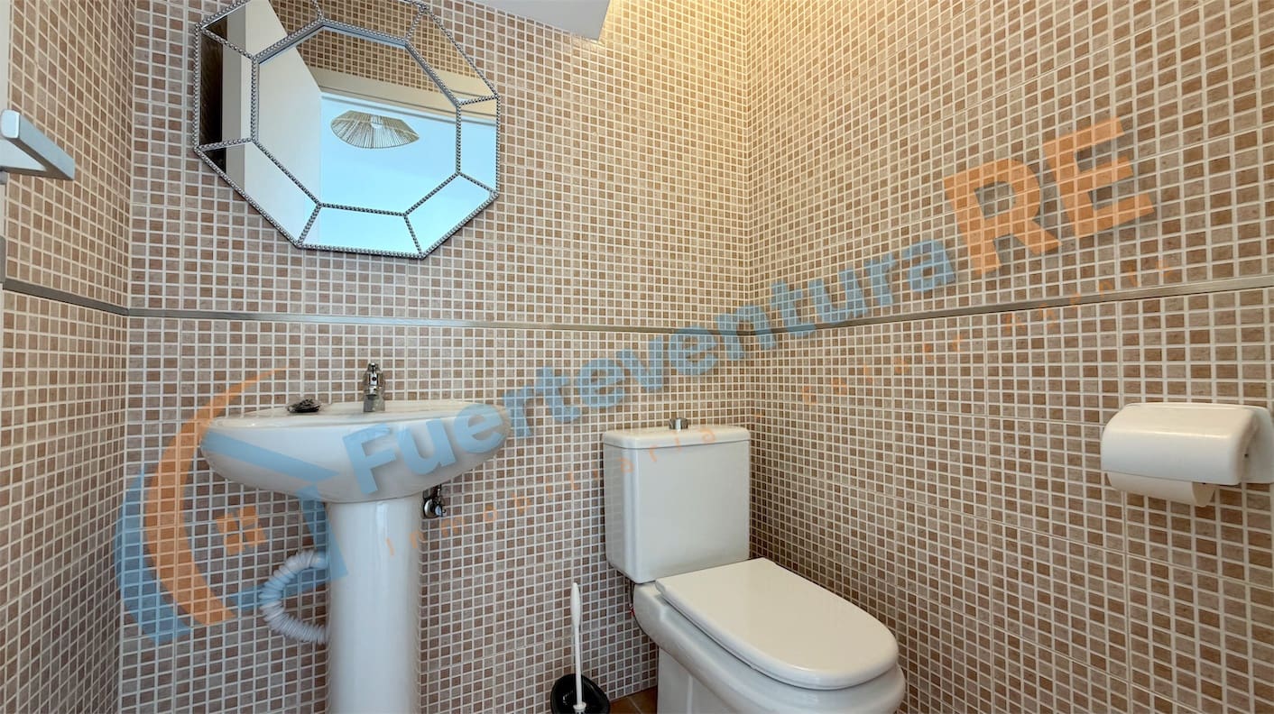 3 sovrum Hus till salu i La Oliva med garage - 249 000 € (Ref: 9947349)