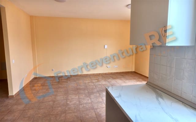 2 soveværelse Penthouse til salg i Corralejo, La Oliva med swimmingpool garage - € 255.000 (Ref: 9957567)