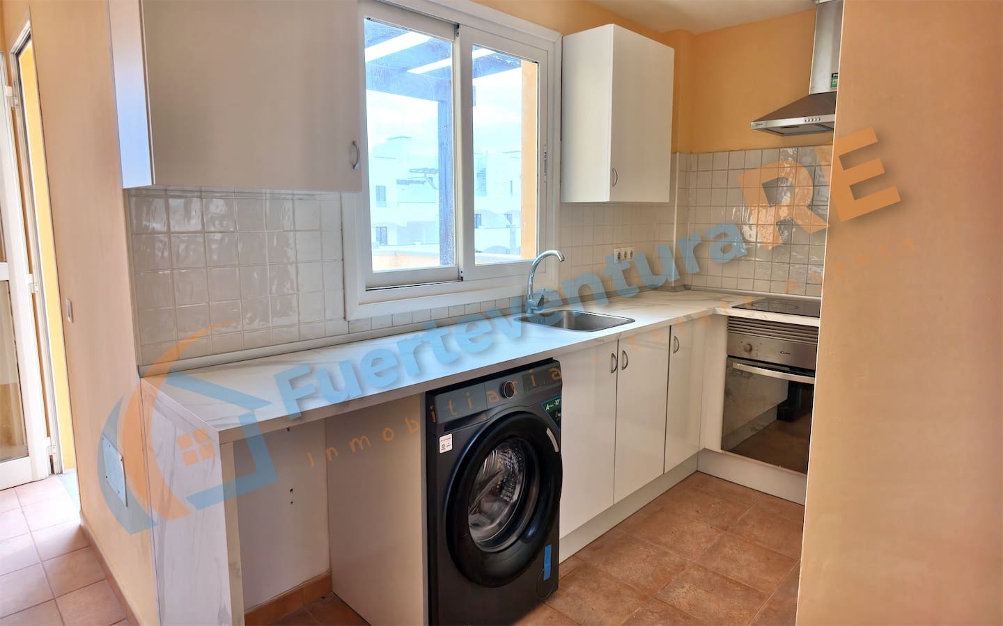 2 soveværelse Penthouse til salg i Corralejo med swimmingpool garage - € 255.000 (Ref: 9957567)